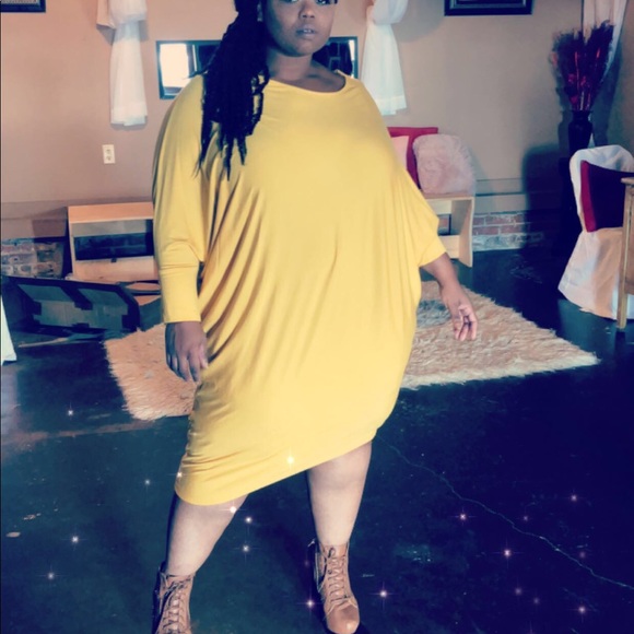 Plus size Dresses - Picture 4 of 6